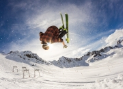 开云平台-沙特之夜，奥亚尔萨瓦尔一锤定音助尤文稳稳拿下关键胜利