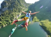 开云体育直播-篮球世界的两极，约基奇无解之谜与热火的狂胜启示