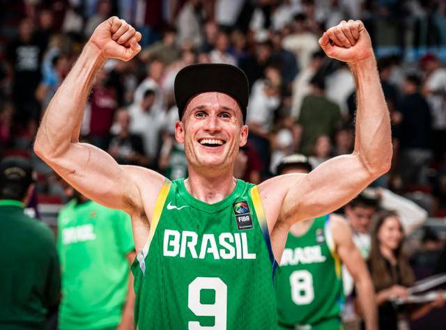 美国男篮爆冷立陶宛男篮，利拉德绝境逆转的简单介绍