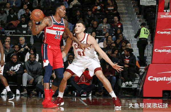 NBA球场试验意外惊喜，故事情节多变复杂的简单介绍