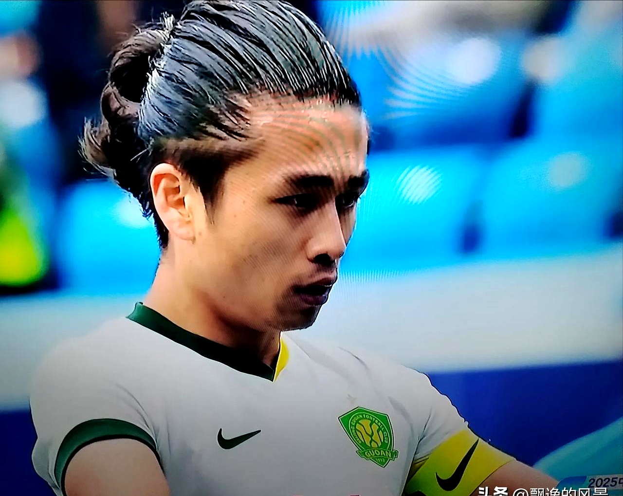 年轻队员表现抢眼，球队士气高涨