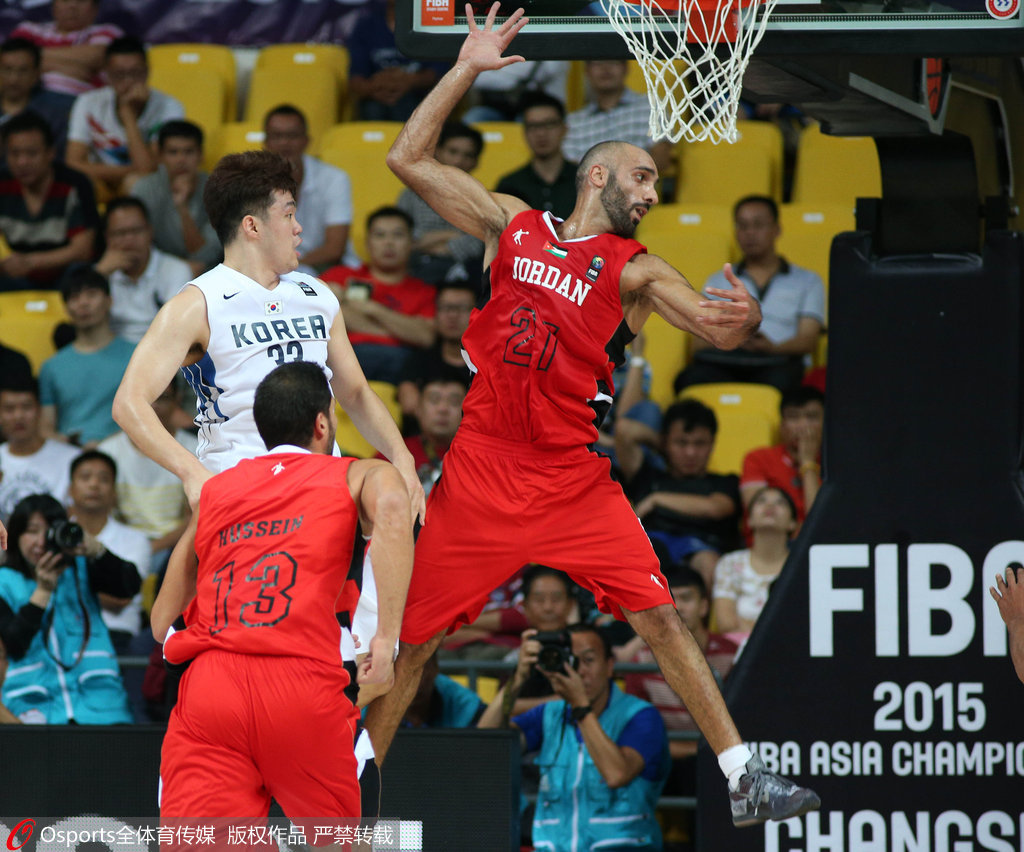 巴勒斯坦选手在排球比赛中豪取全胜,成功晋级 巴勒斯坦选手在排球比赛中豪取全胜,成功晋级