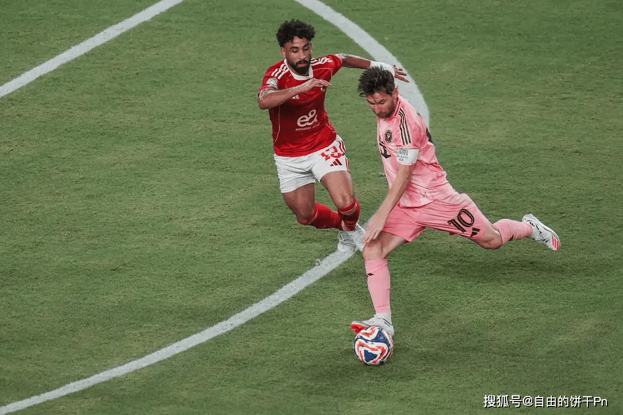 关于足坛传奇名宿举办慈善赛，救助弱势群体的信息