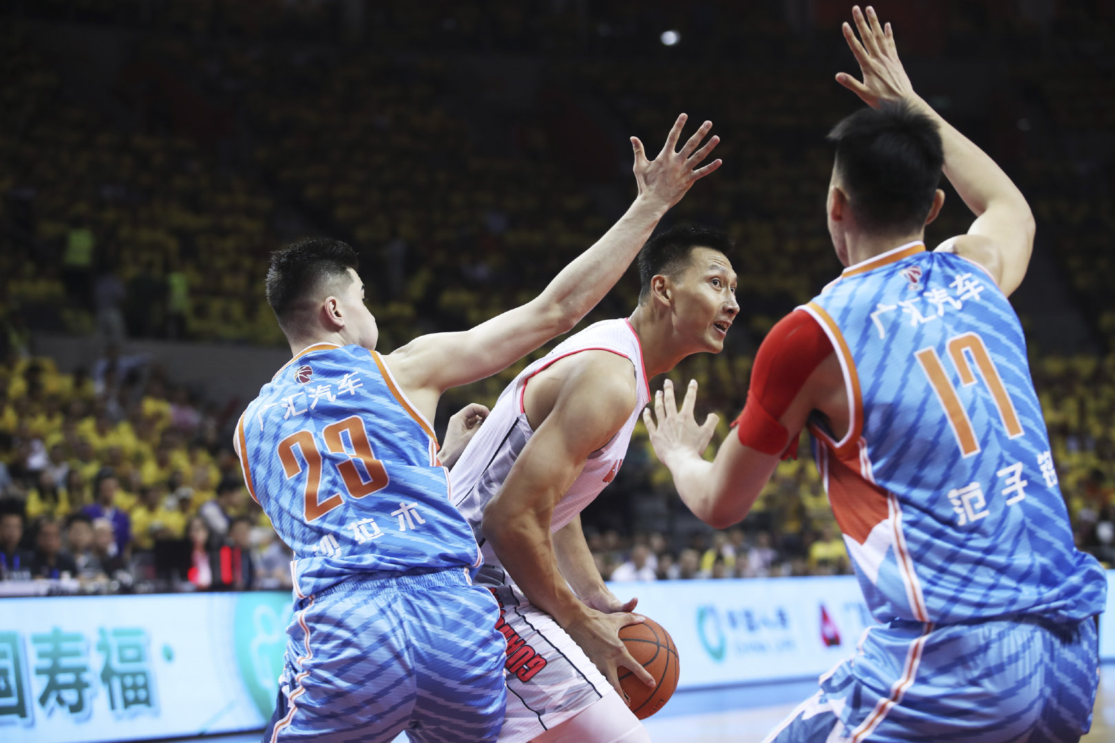 贵州男篮势如破竹,志在必得 贵州男篮势如破竹,志在必得