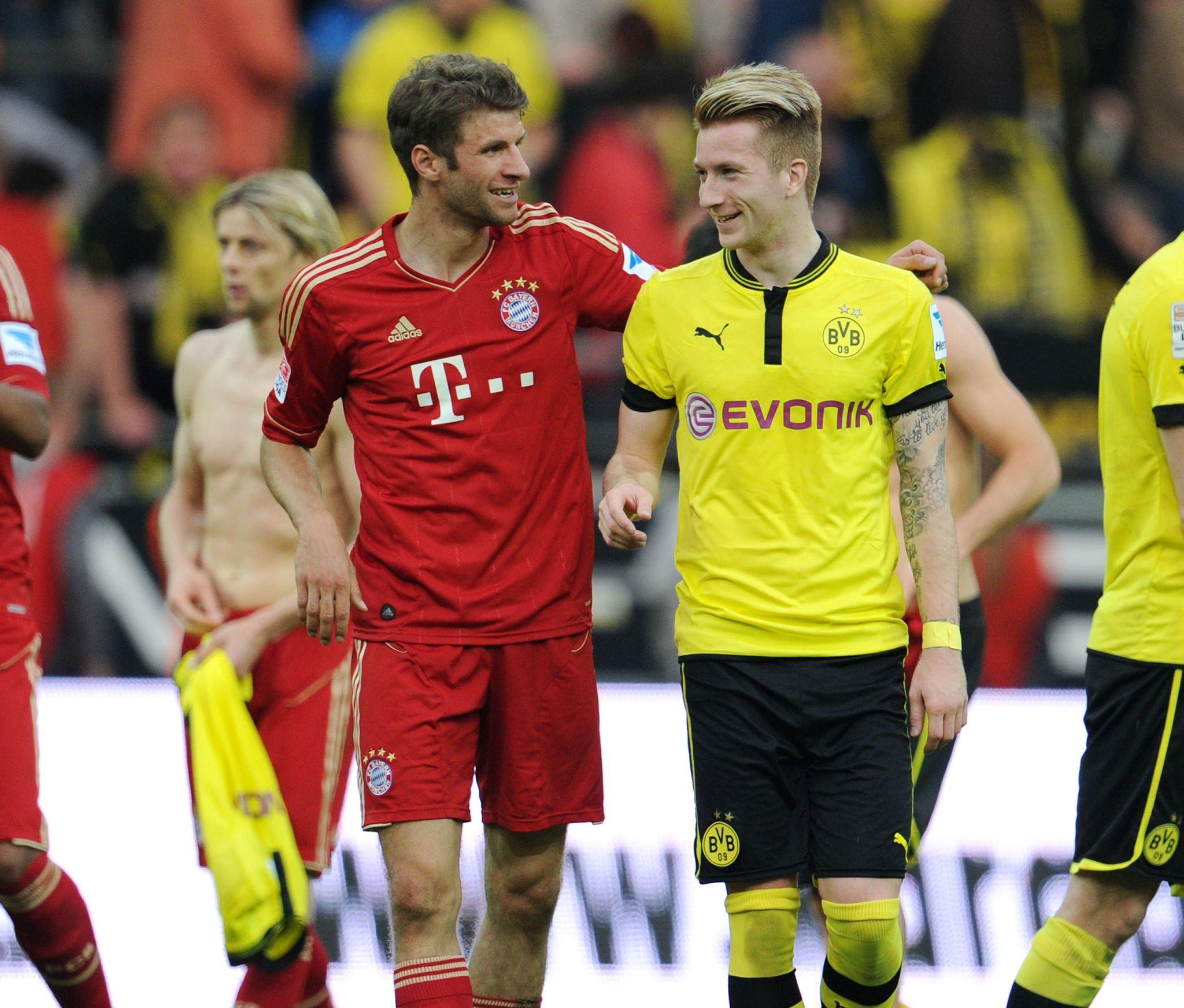 关于拜仁大胜巴萨罗伊斯助攻穆勒破门的信息