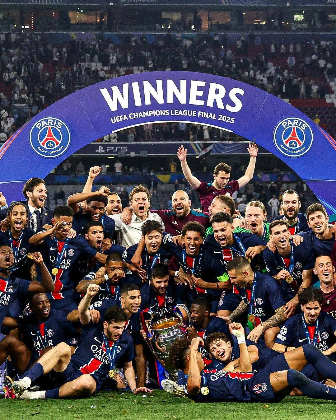 包含巴黎豪取大胜，轻松晋级展现强大实力的词条