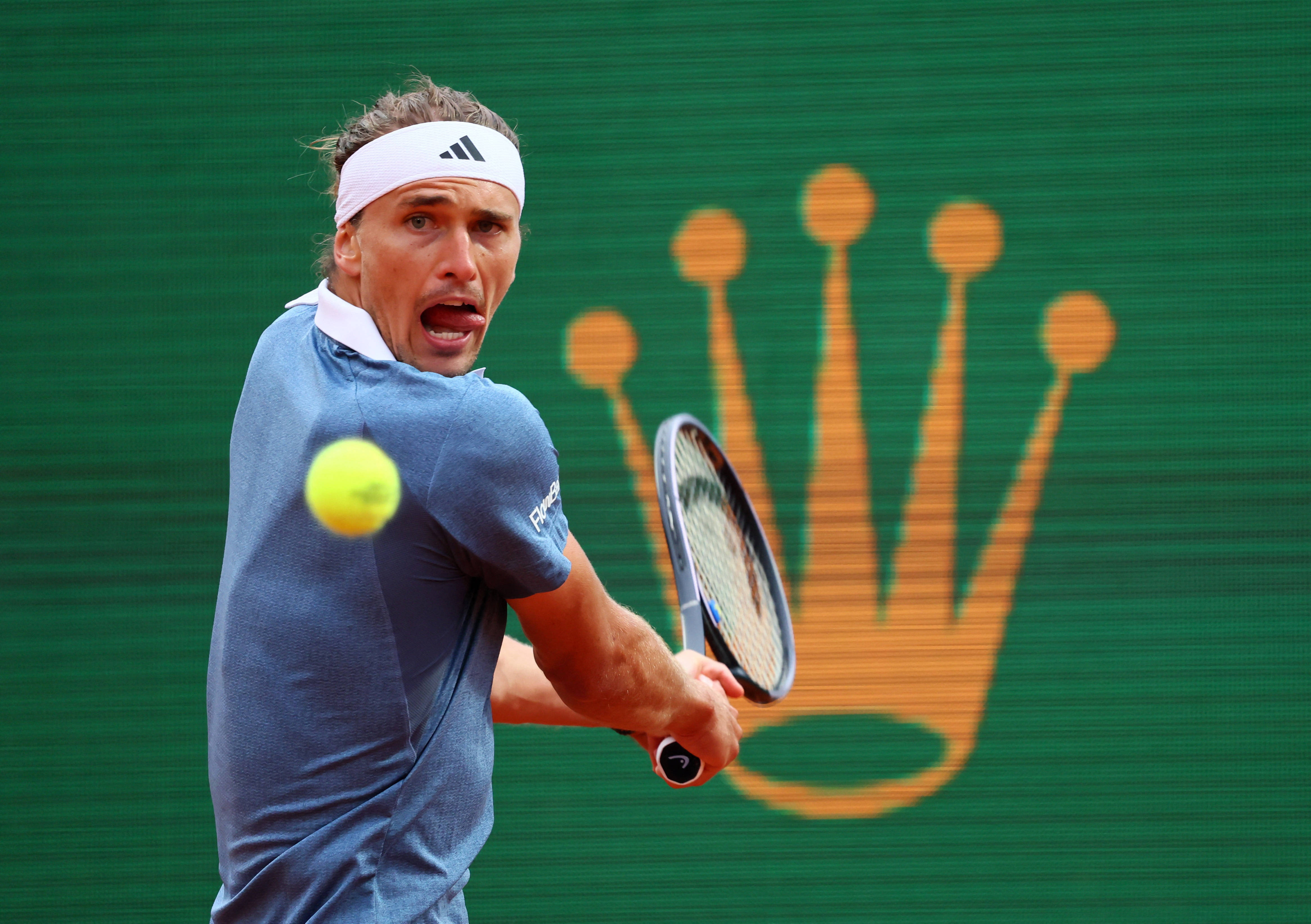 西班牙网球队轻取世界网球队，兹维列夫制霸全场