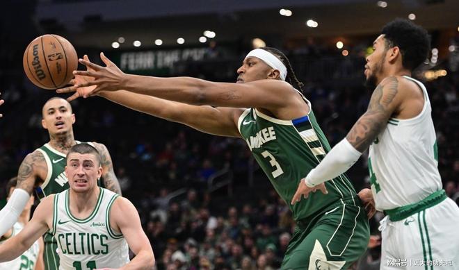 包含凯尔特人横扫雄鹿，西亚卡姆统治全场的词条