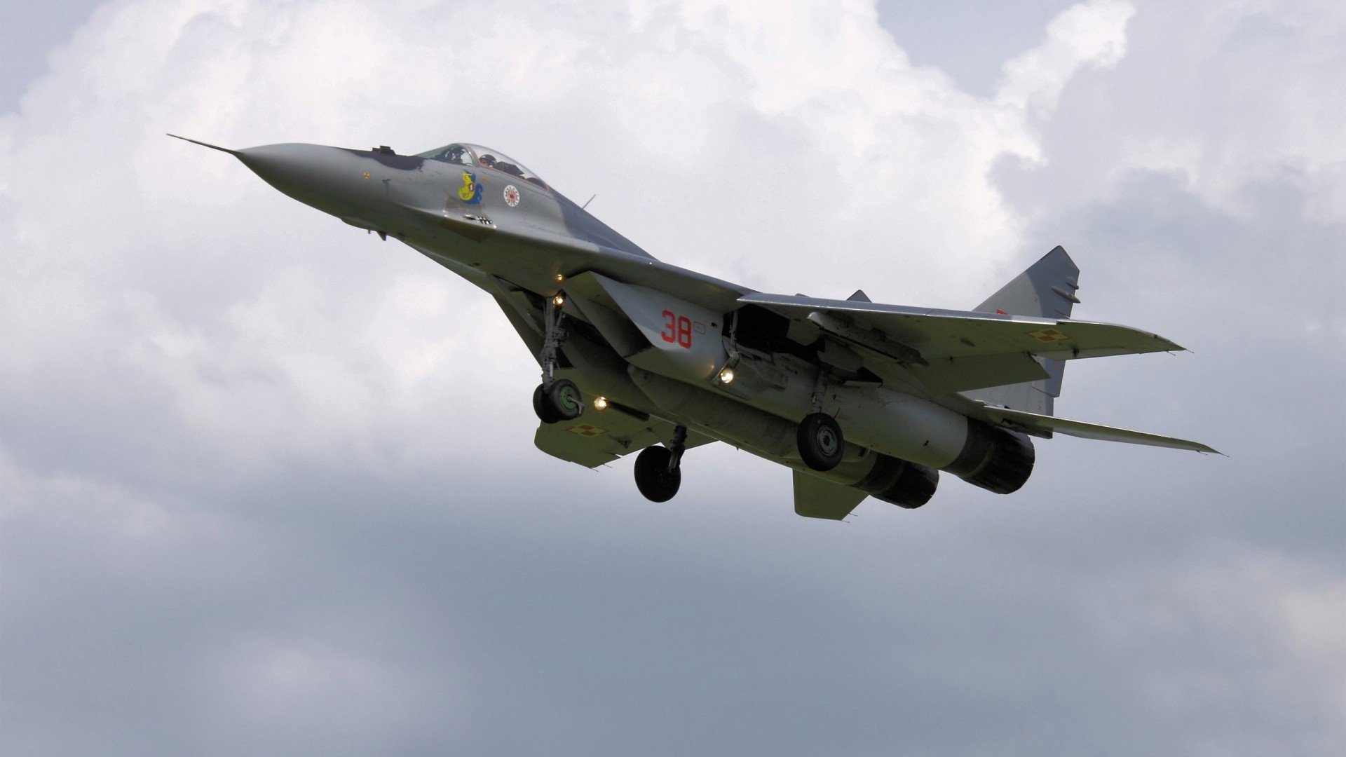 太阳强压公牛,浓眉成为关键先生,一场战术与意志的较量