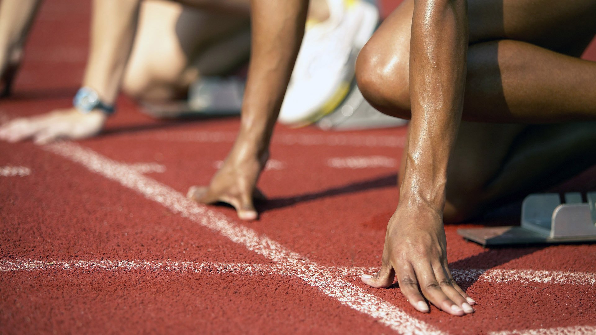 欧冠半决赛焦点战，里昂硬仗取胜卡塔尔，坚韧与战术的胜利